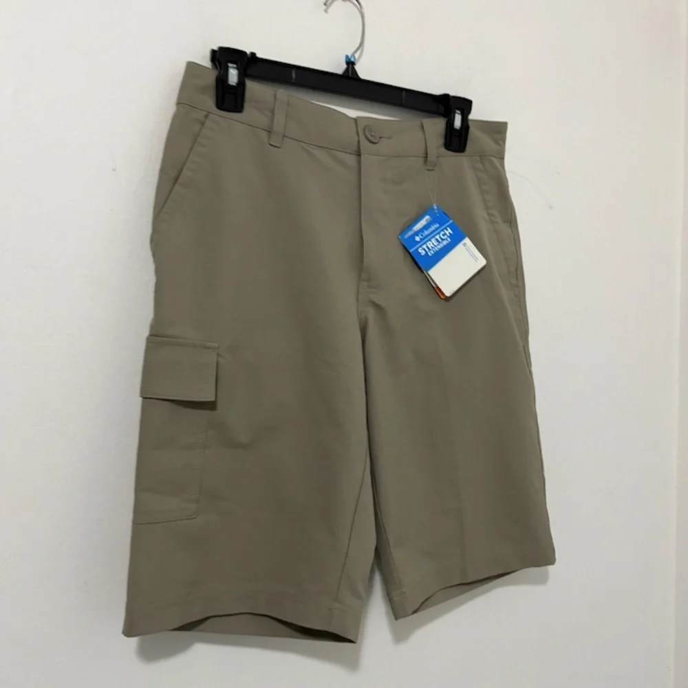 NWT Columbia Men's Cargo Pocket Shorts Regular Fit - size 30 / 11